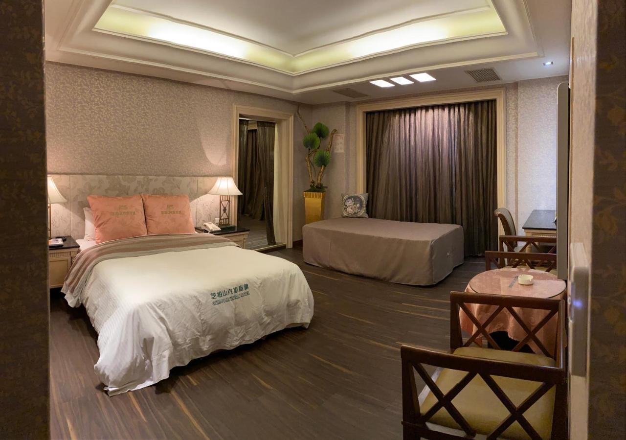 Zhi Baishan Motel Zhunan Exterior photo