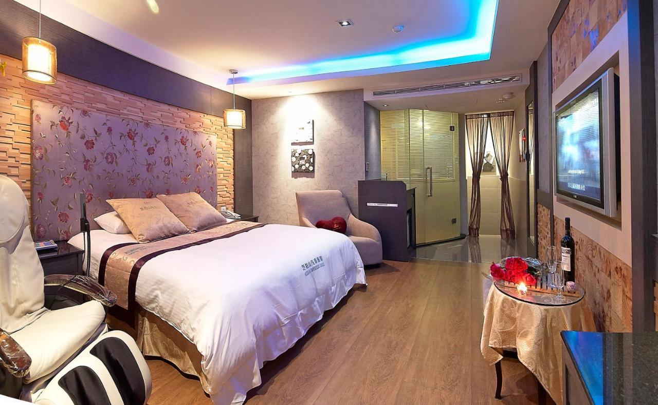 Zhi Baishan Motel Zhunan Exterior photo